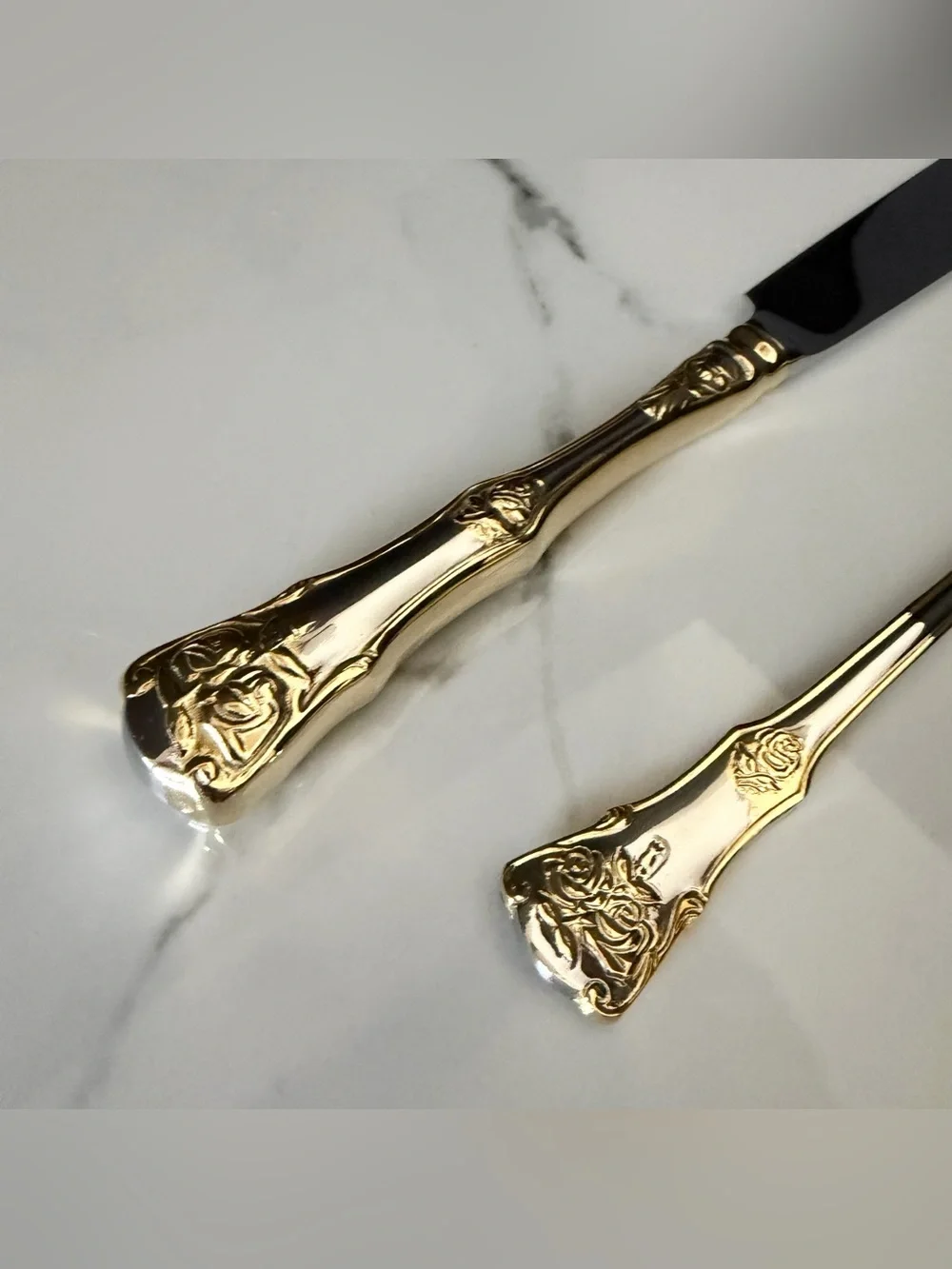 Butter & Cheese Knife SET - Old Country Roses by Royal Albert